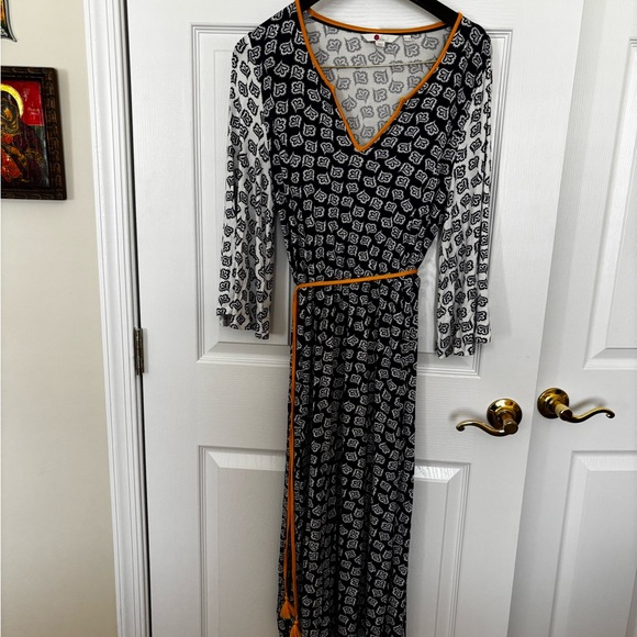 Biden Blue and White Patterned midi dress . S - Picture 1 of 6